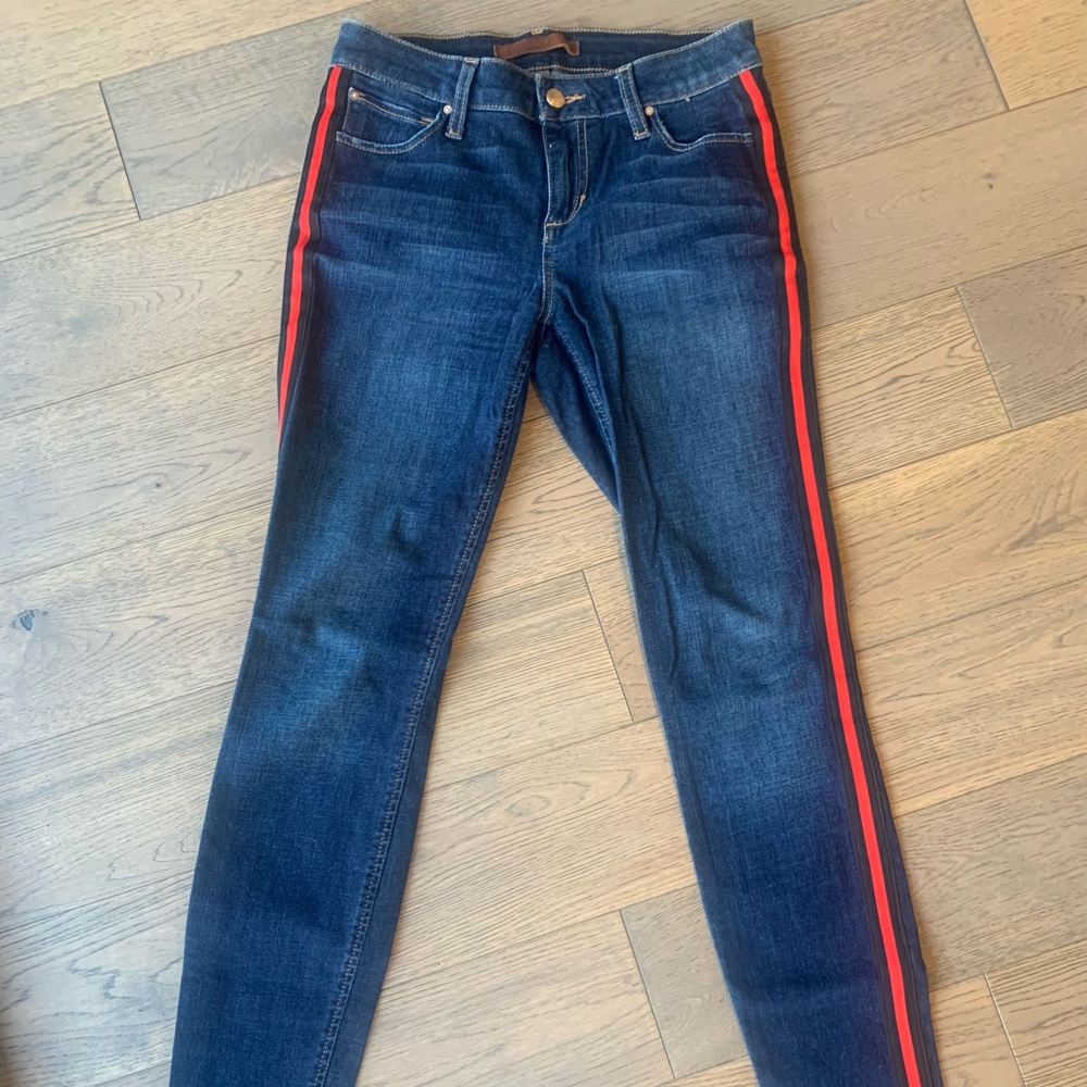 Joe’s Jeans The Icon mid rise skinny, ankle w/red navy stripe.  Size 25.